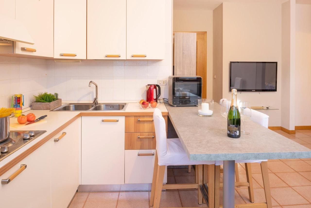 Casa Davide Apartment บาร์โดลิโน ภายนอก รูปภาพ